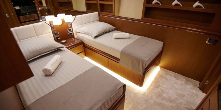 Twin Cabin