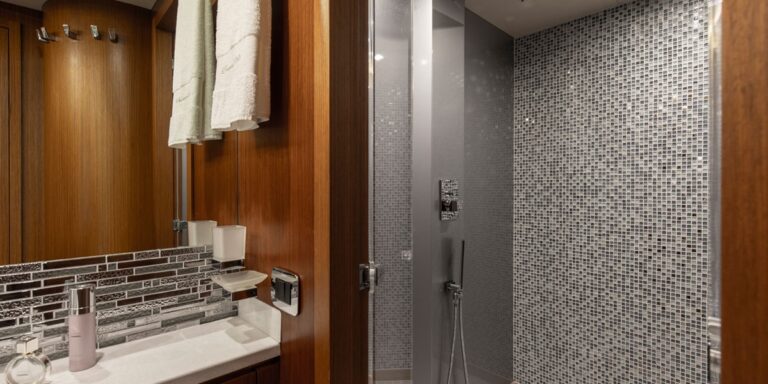 Ensuite Bathroom