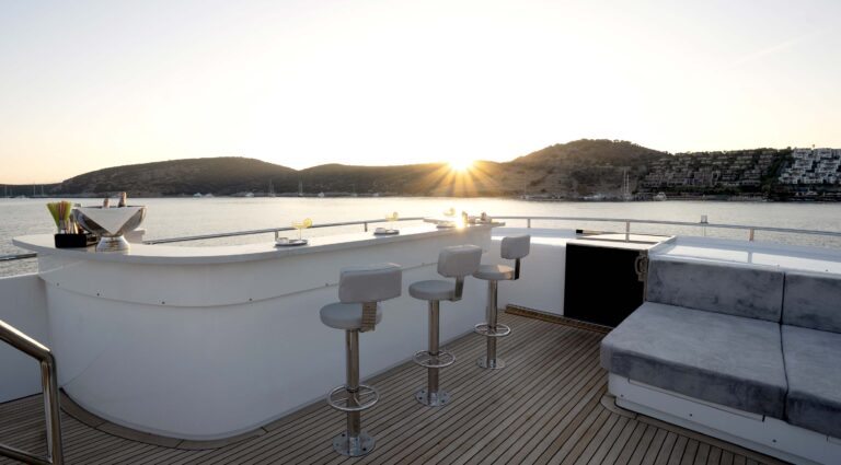 Sun Deck Bar