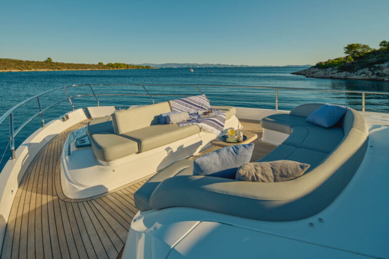 Bow Seating