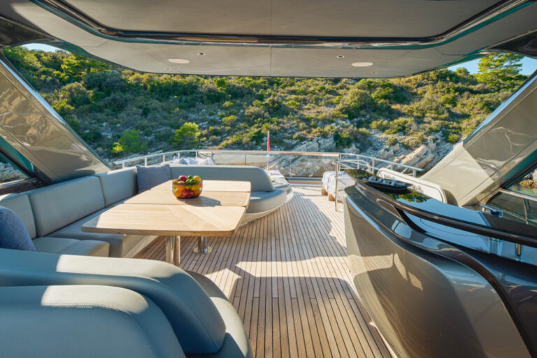Flybridge
