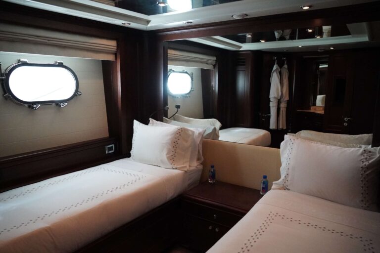 Twin Suite