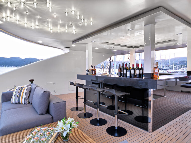Sundeck Bar
