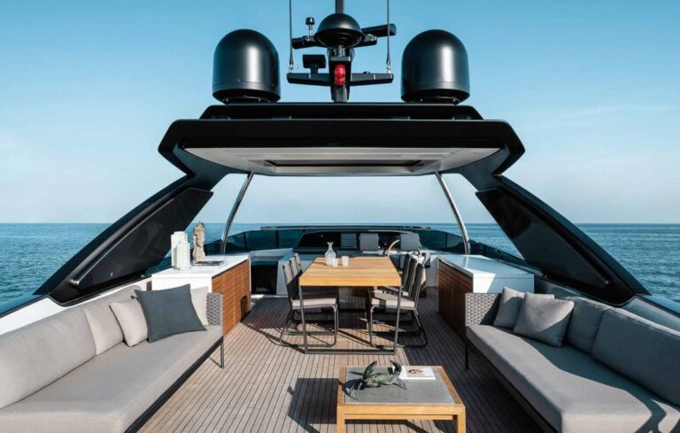 Sun Deck (sistership)