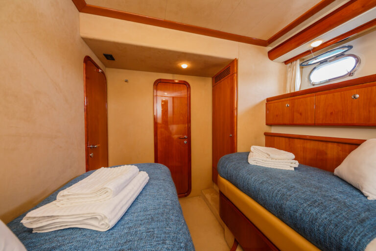 Twin Guest Cabin