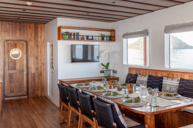 Main Salon Dining