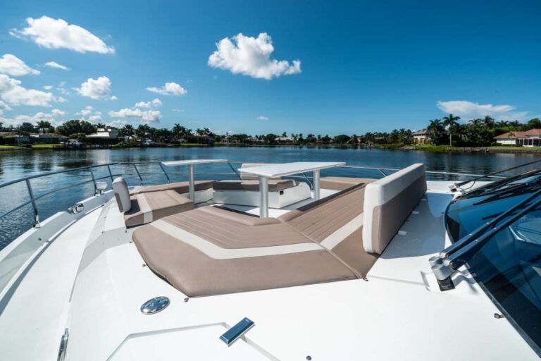 Bow Seating