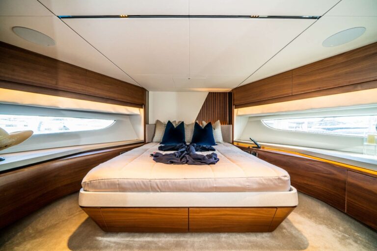 Double Cabin
