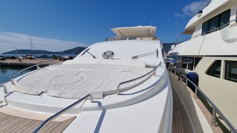 Foredeck Sun Pads