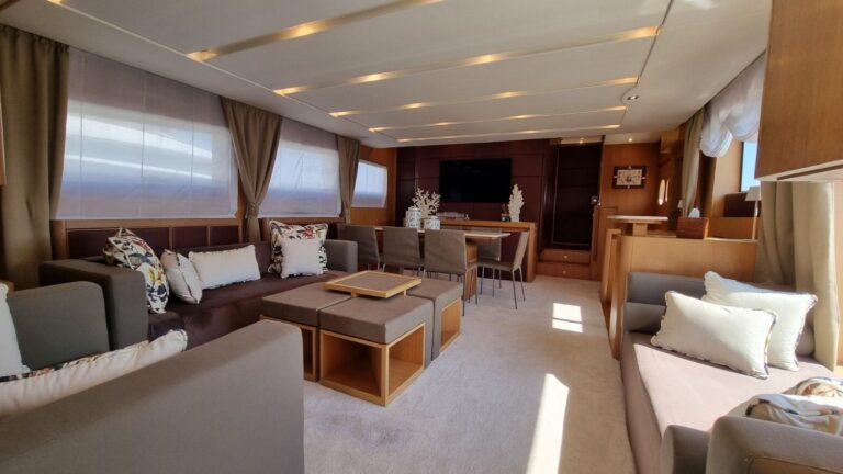 Main Salon View Forward