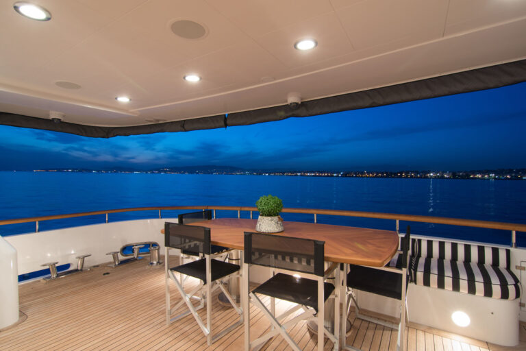 Alfresco Dining