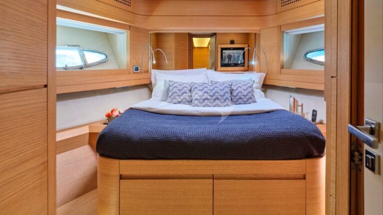 Vip Cabin