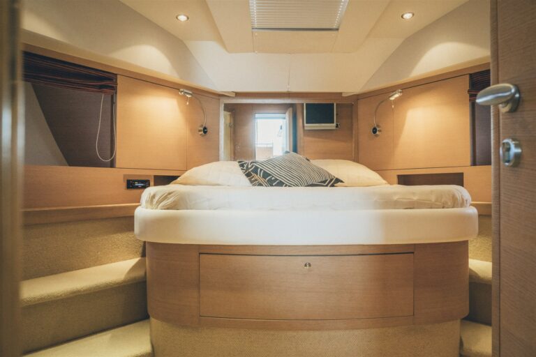 Double Cabin