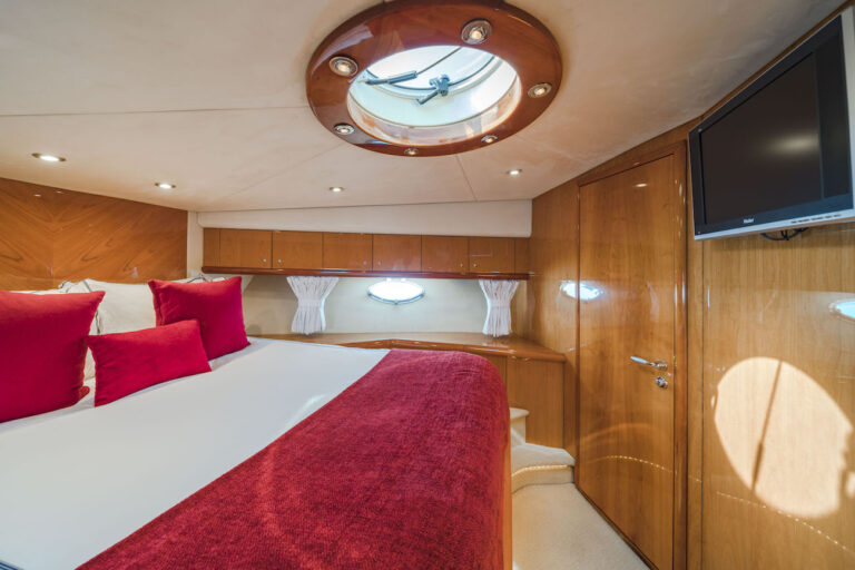 Double Cabin