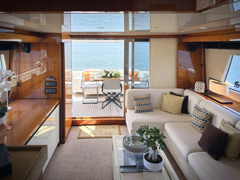 Main Salon View Aft