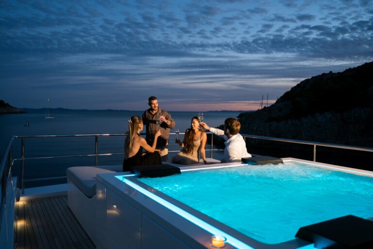 Exterior Sunbathing Area