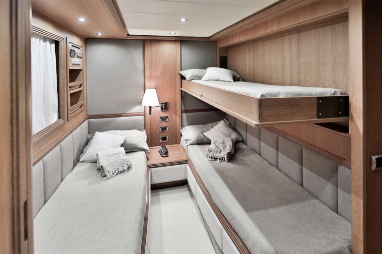 Twin With Pullman