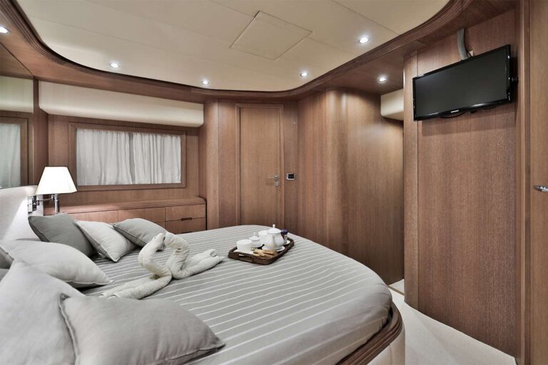Double Guest Cabin