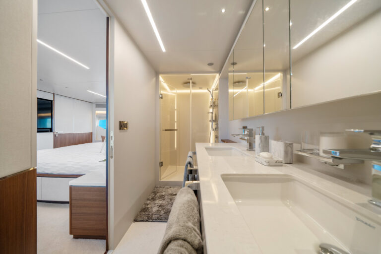 Master Suite Ensuite Bathroom
