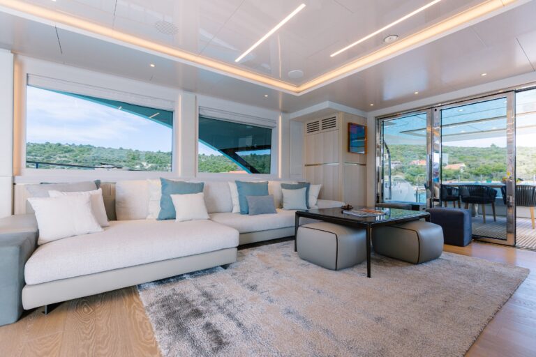 Main salon lounge