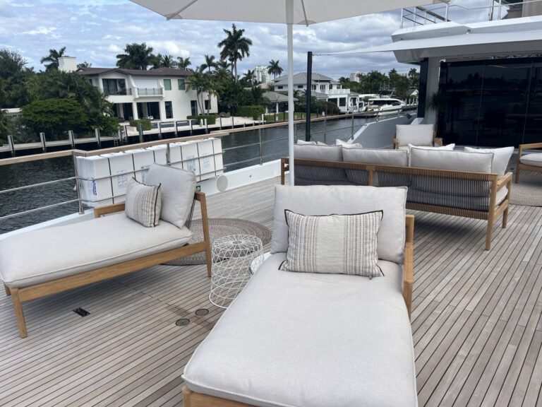 Upper Deck