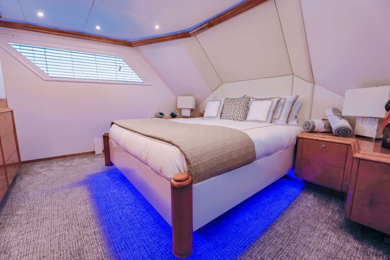 Double Cabin