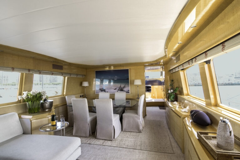Saloon Dining Area