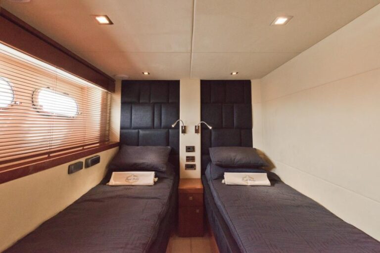 MY ROYAL ORCHID - Twin cabin