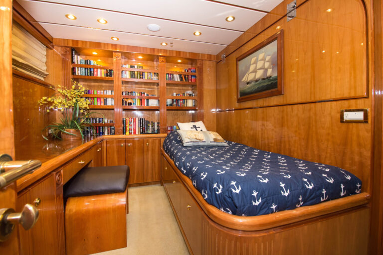 Single Cabin
