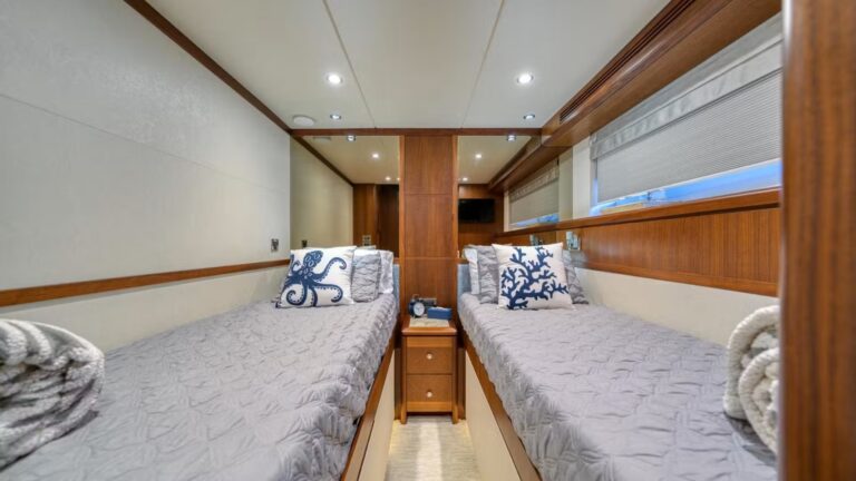 Twin Suite