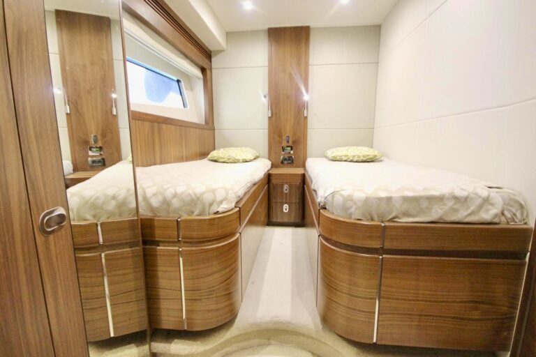 Twin Suite