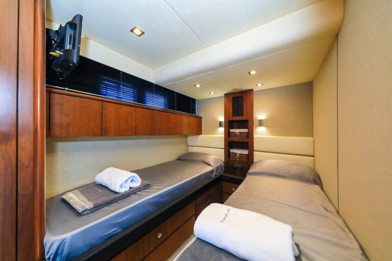 Twin Suite