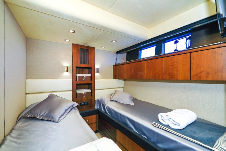 Twin Suite