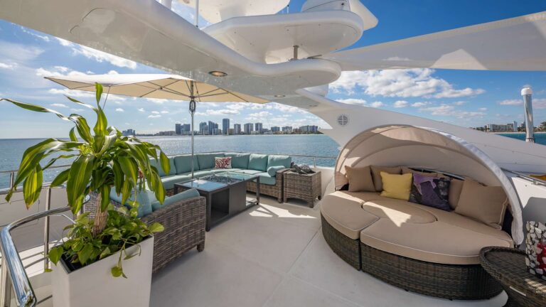 Sun Deck Seating