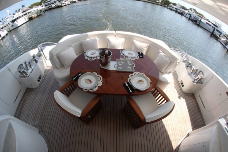 Alfresco Dining
