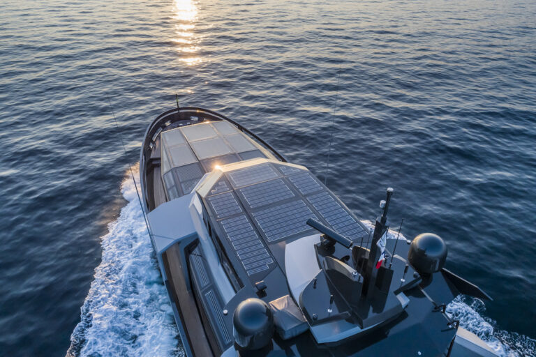 Bow Detail