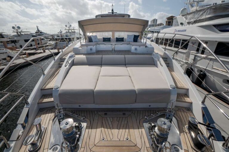 Foredeck sun pads