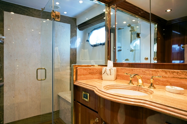 MY SEA VENTURE - Guest ensuite