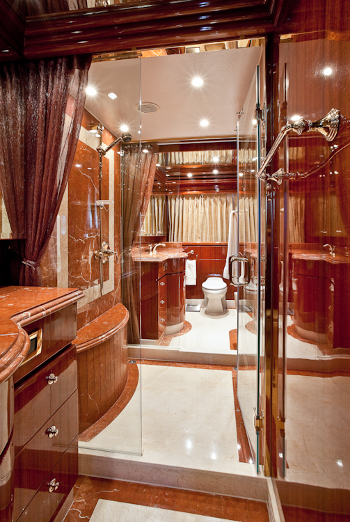 MY SEA VENTURE - Master ensuite 2