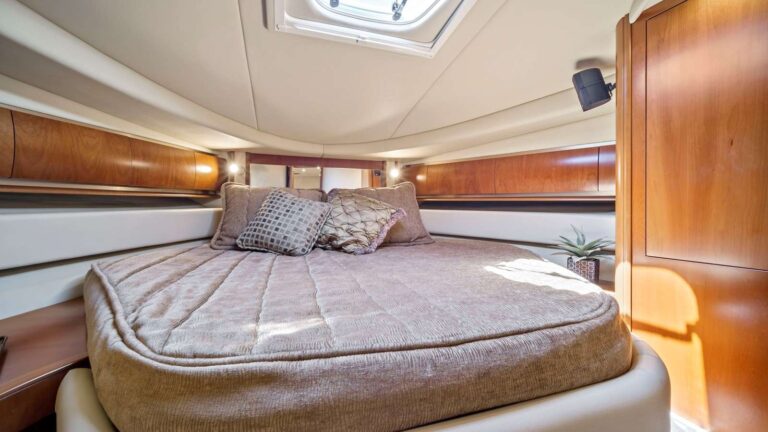 Full beam master suite