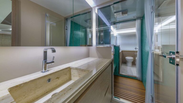 Master Ensuite Bathroom