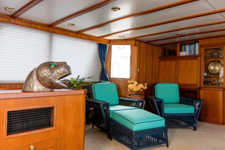 MY SEAFARI - Seating