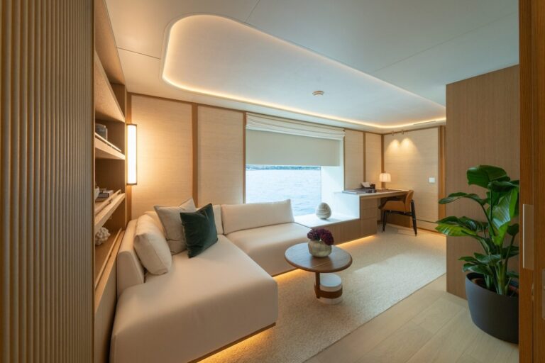 Master Suite Salon