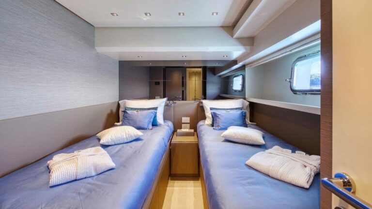 Twin cabin