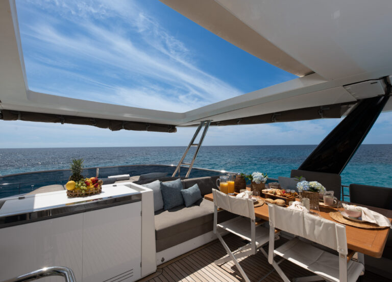 Sun Deck Dining