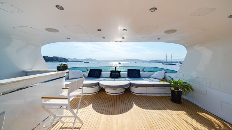 Flybridge