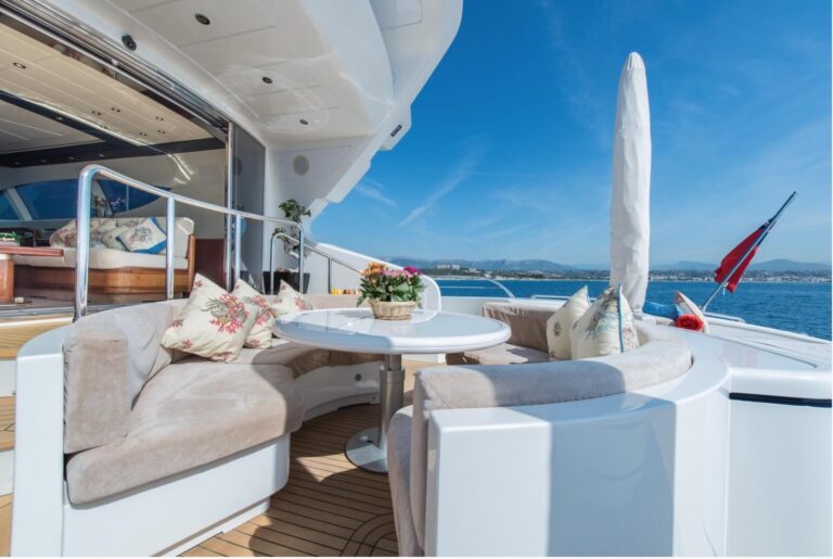 Aft Seating