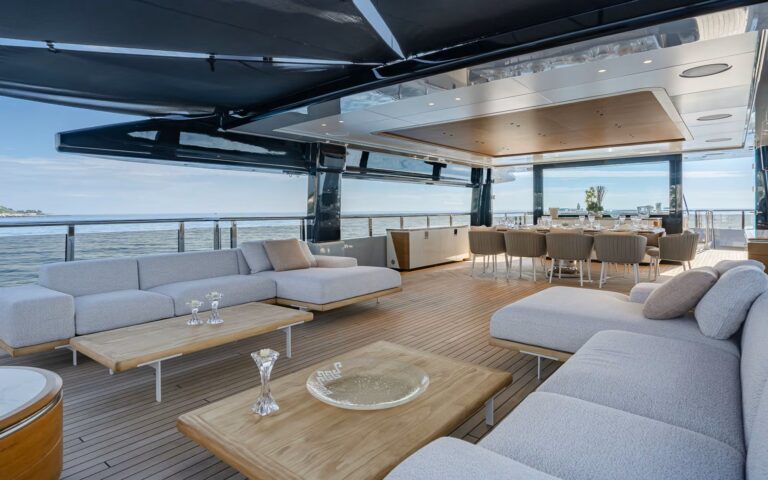 Sun Deck Lounge