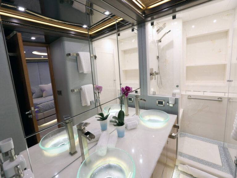 MY SERENITY 133 - VIP ensuite