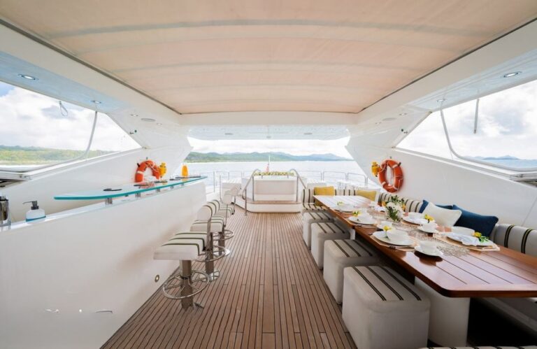 Exterior Dining Area